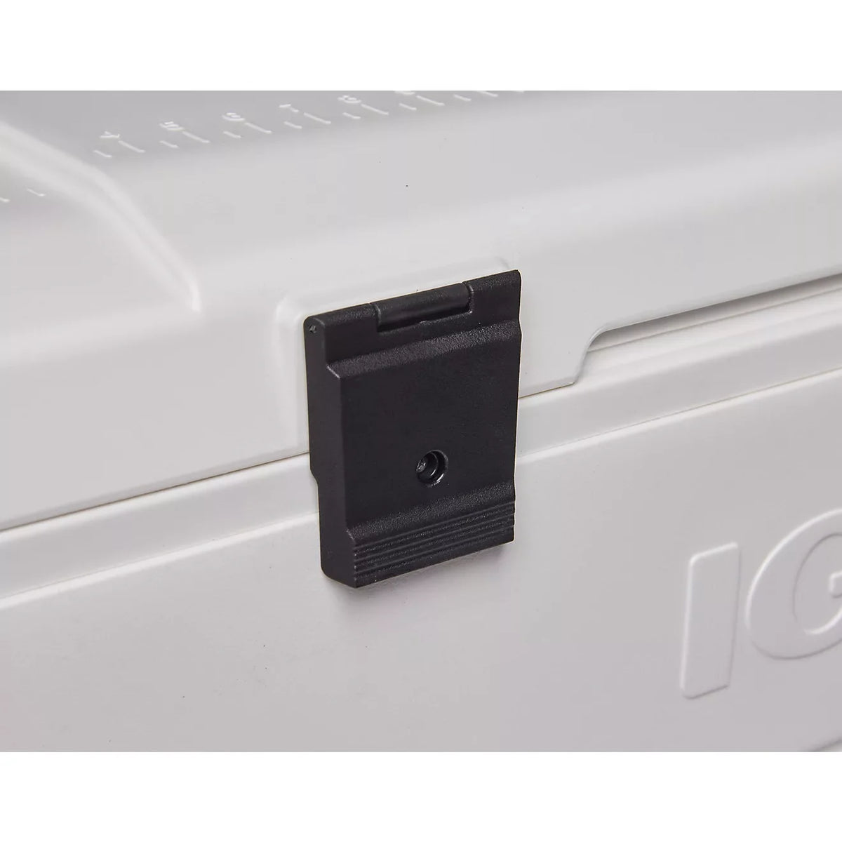Igloo MaxCold 152-qt. Cooler   White 01