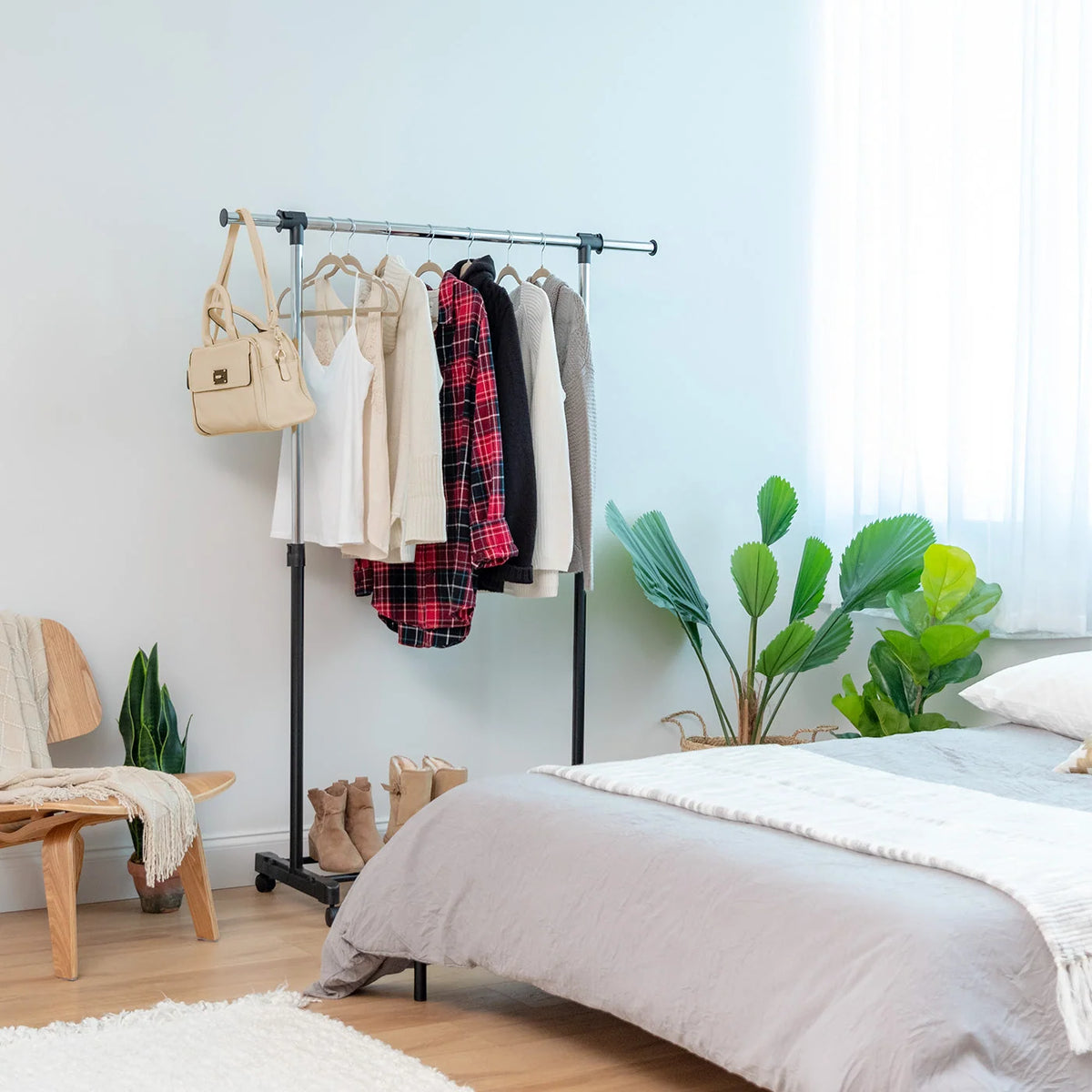 Portable Garment Rack - Extendable | Single Rod
