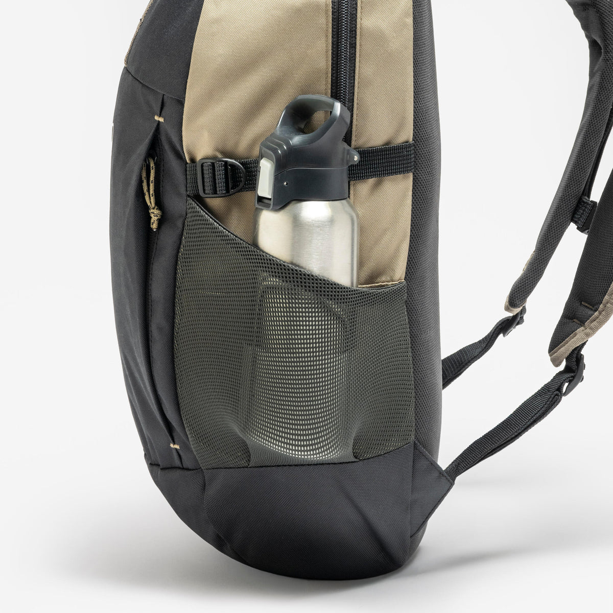 Quechua 100 Arpenaz 20L Hiking Backpack | Carbon Gray / 20 L
